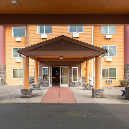 Palace Inn & Suites Lincoln City Exteriör bild