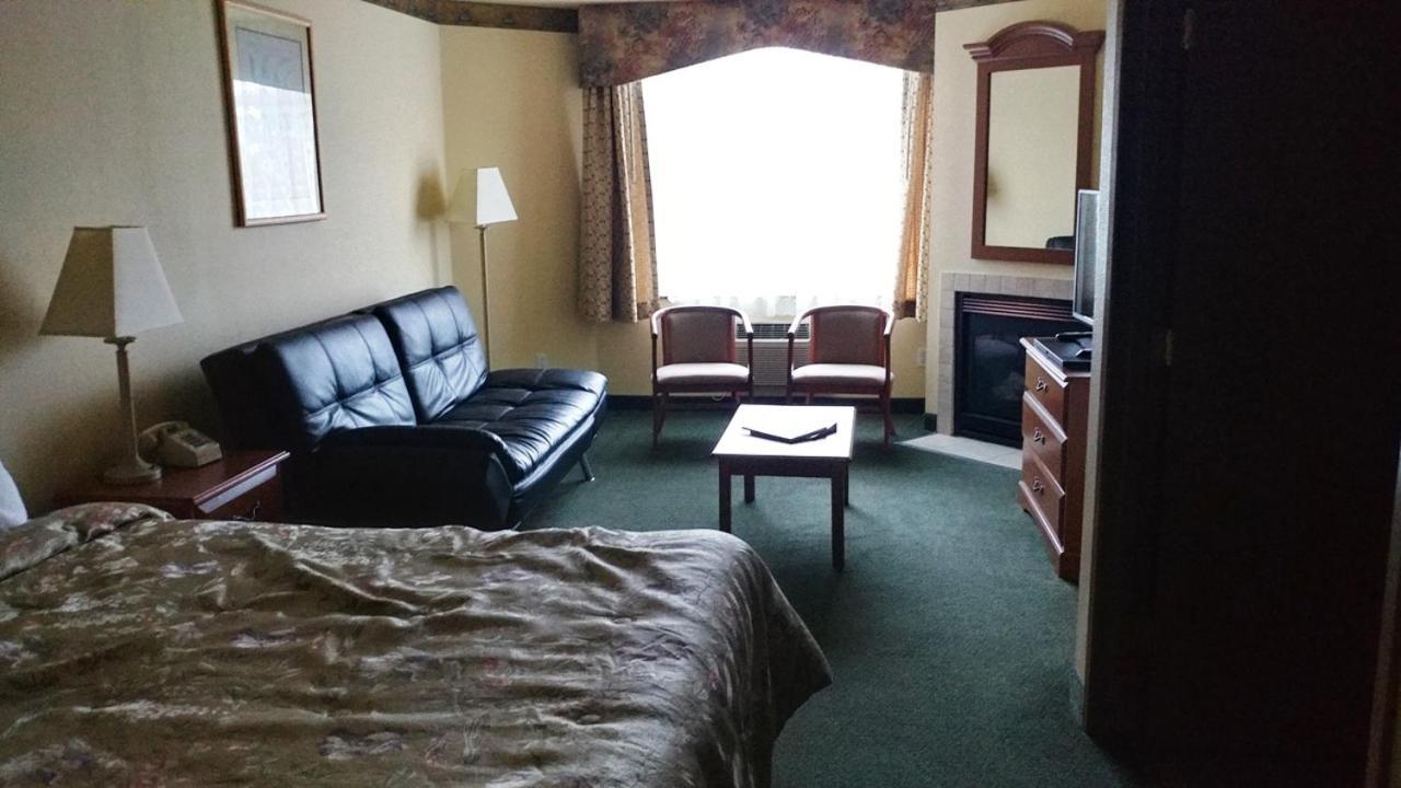 Palace Inn & Suites Lincoln City Exteriör bild