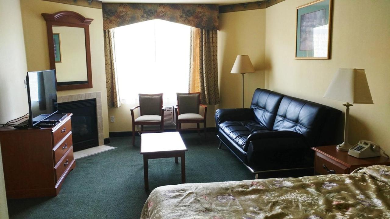 Palace Inn & Suites Lincoln City Exteriör bild